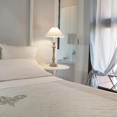 Bed In Bo Saragozza Hotell Bologna Exteriör bild